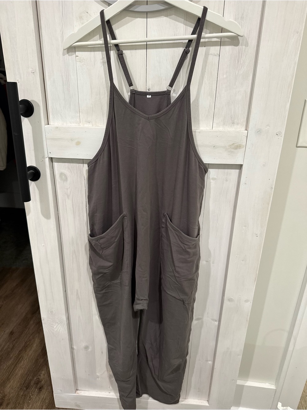 Women’s Gray Sleeveless Jumpsuit with Pockets